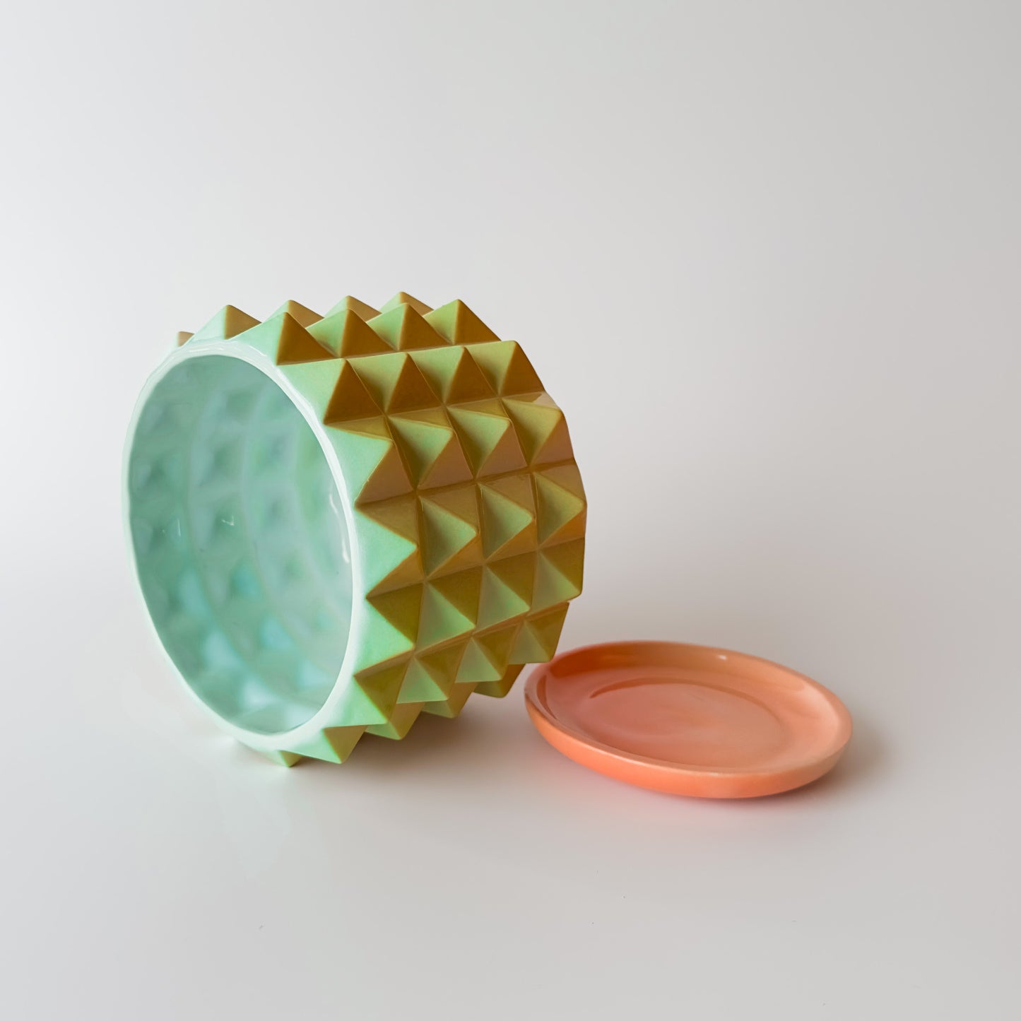 Prism Planter in Fruit Punch