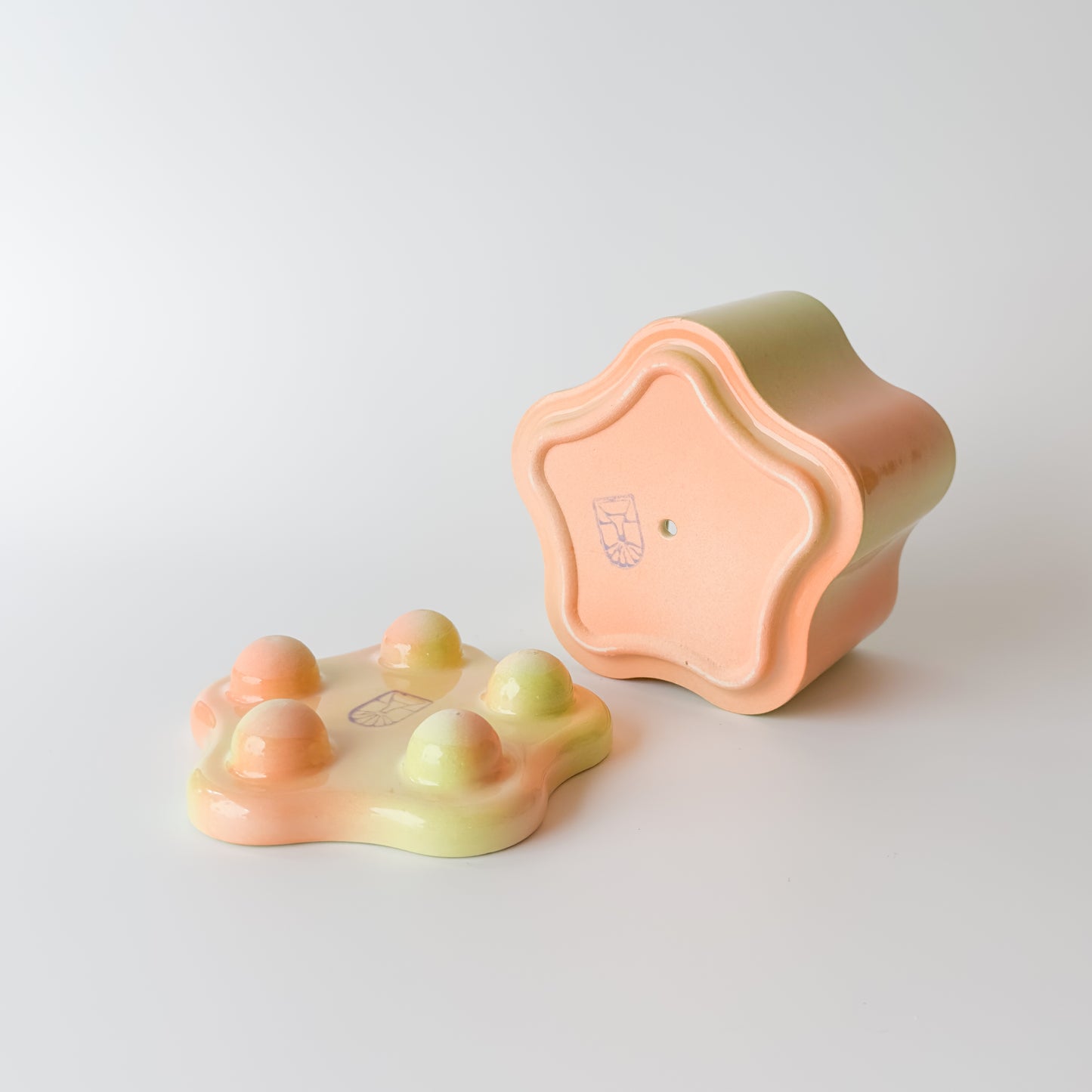 Udder Planter in Melon