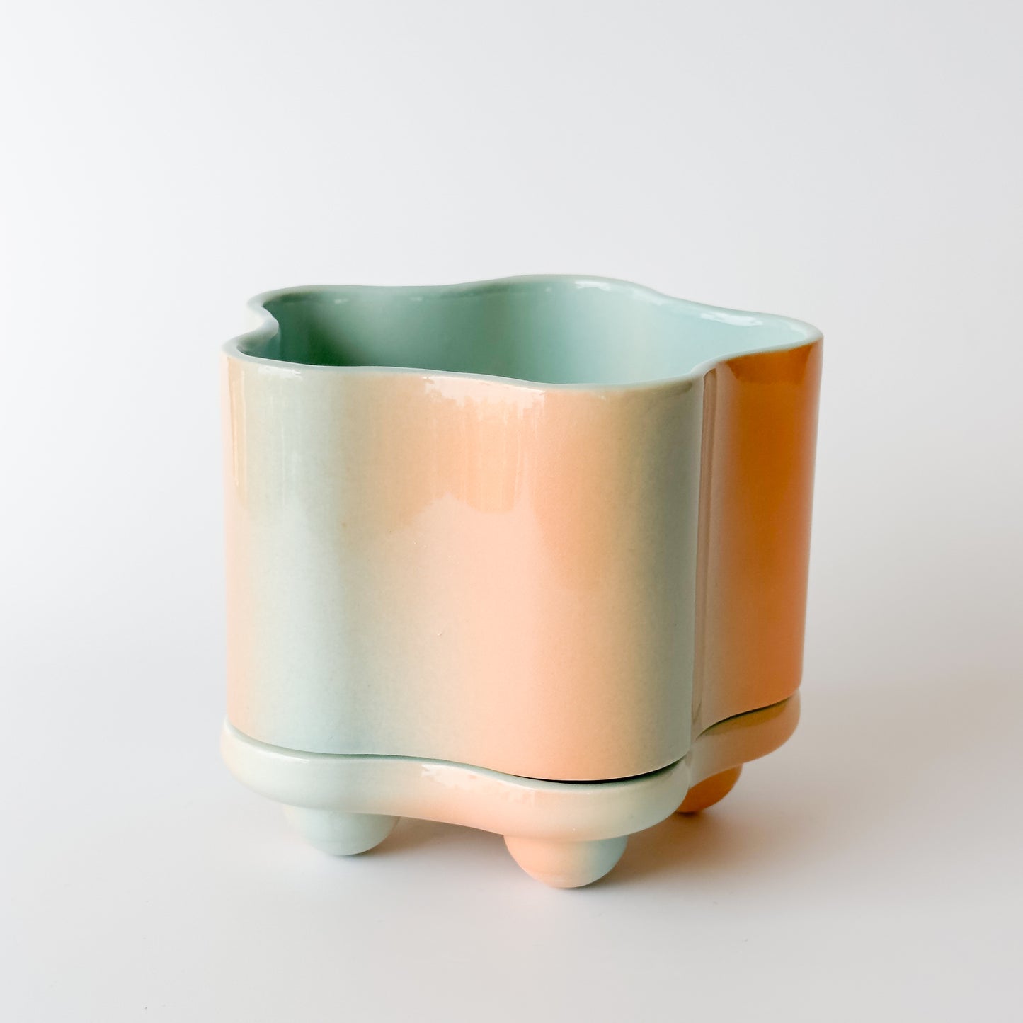 Udder Planter in Cotton Candy