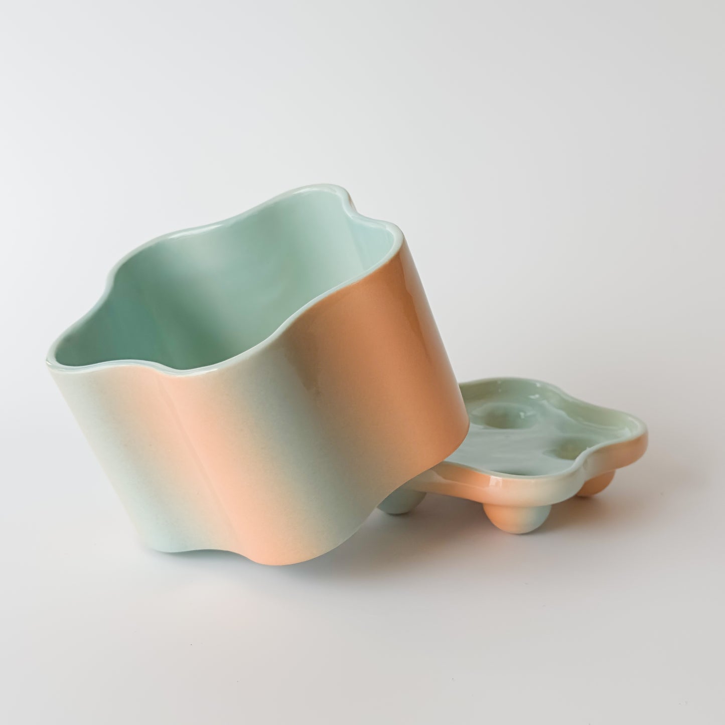 Udder Planter in Cotton Candy