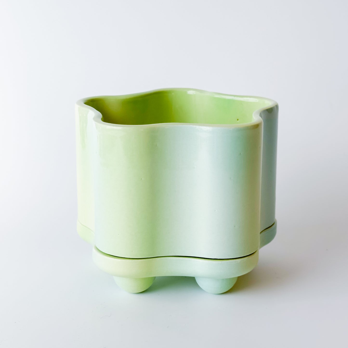 Udder Planter in Water Lily