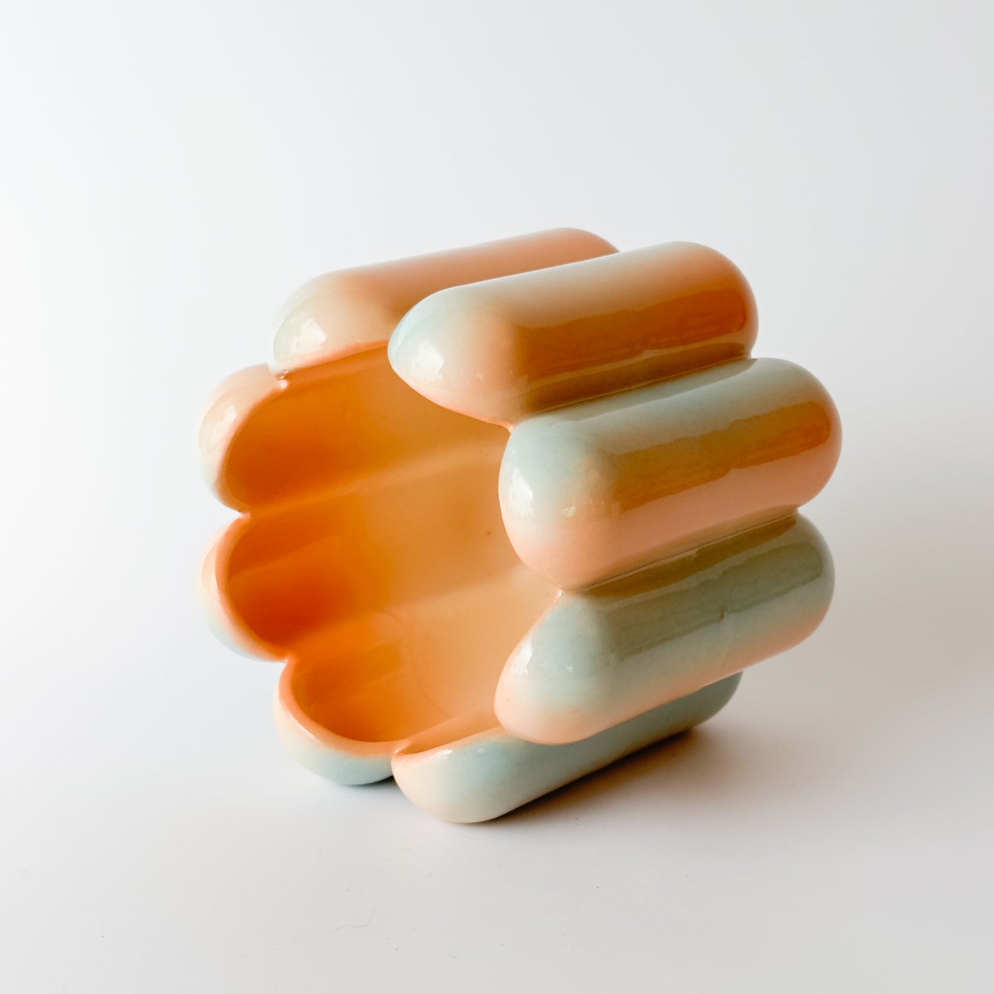 Scallop Planter in Cotton Candy Stripe
