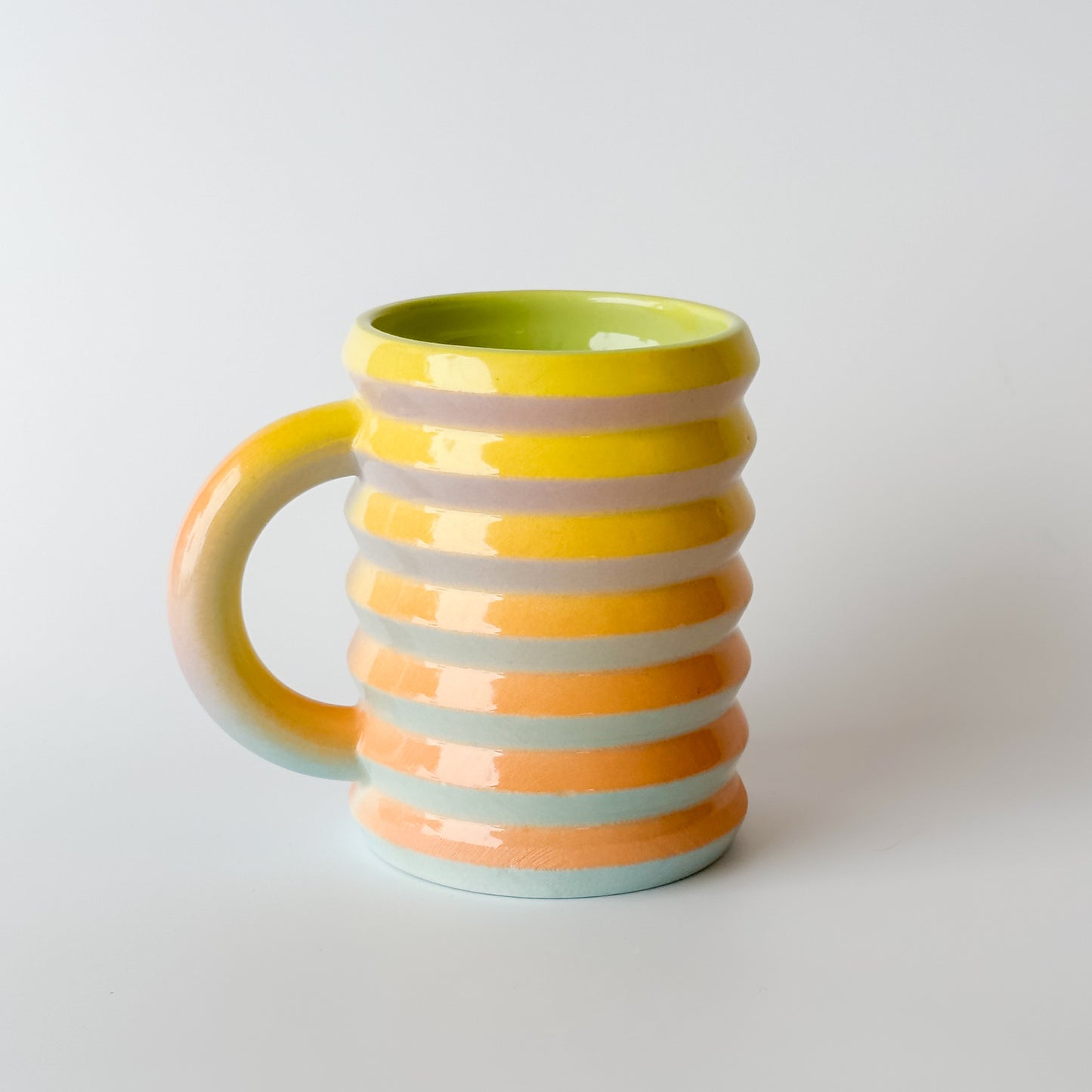 Wiggle Mug in Rainbow Stripe