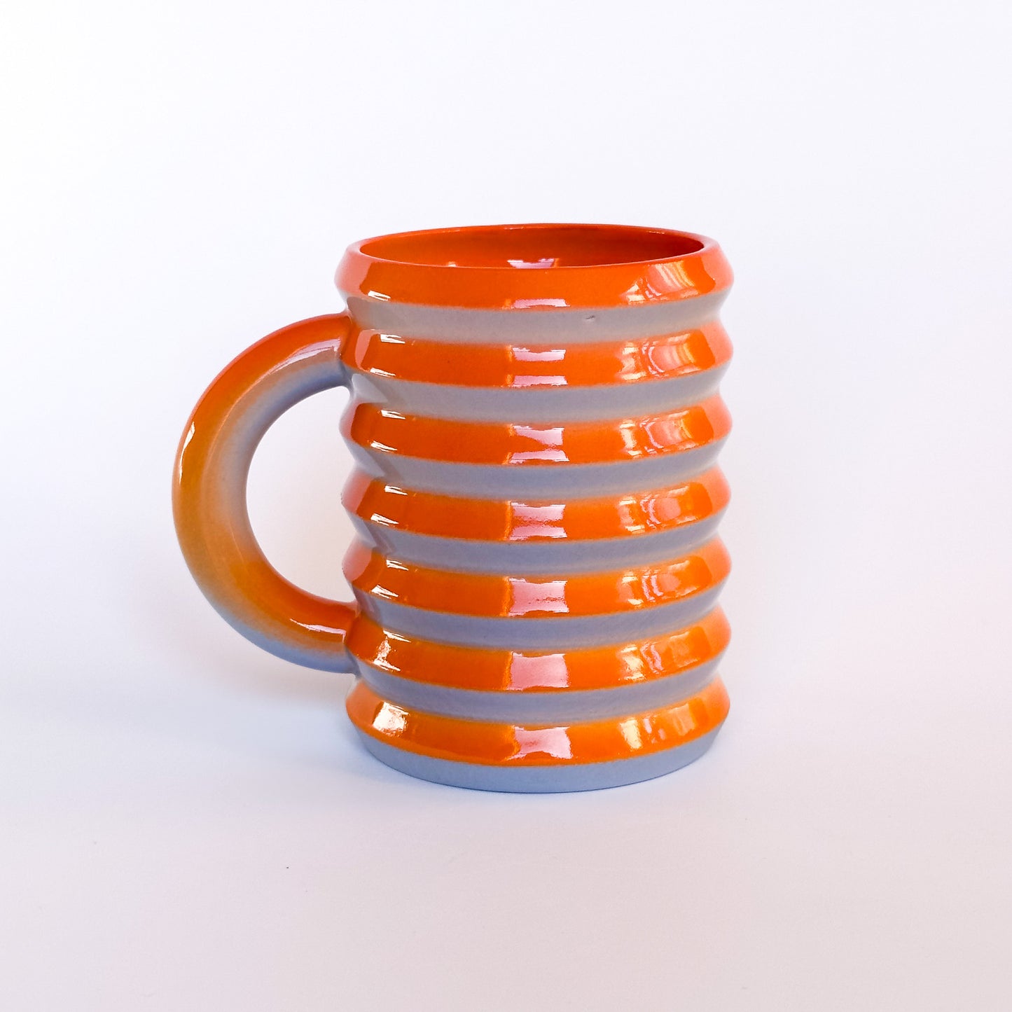 Wiggle Mug in Red/Blue