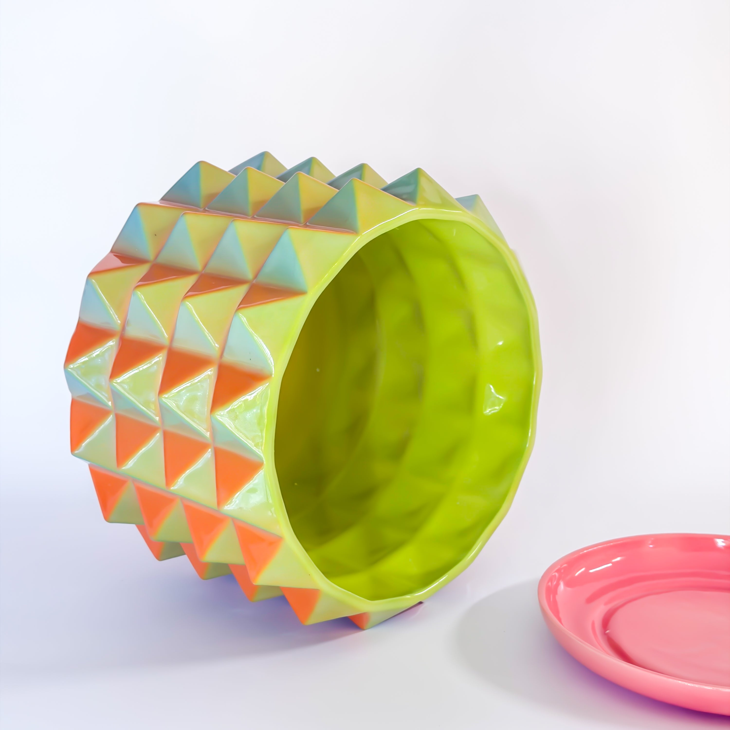 XL Prism Planter in Prismatic Carrot