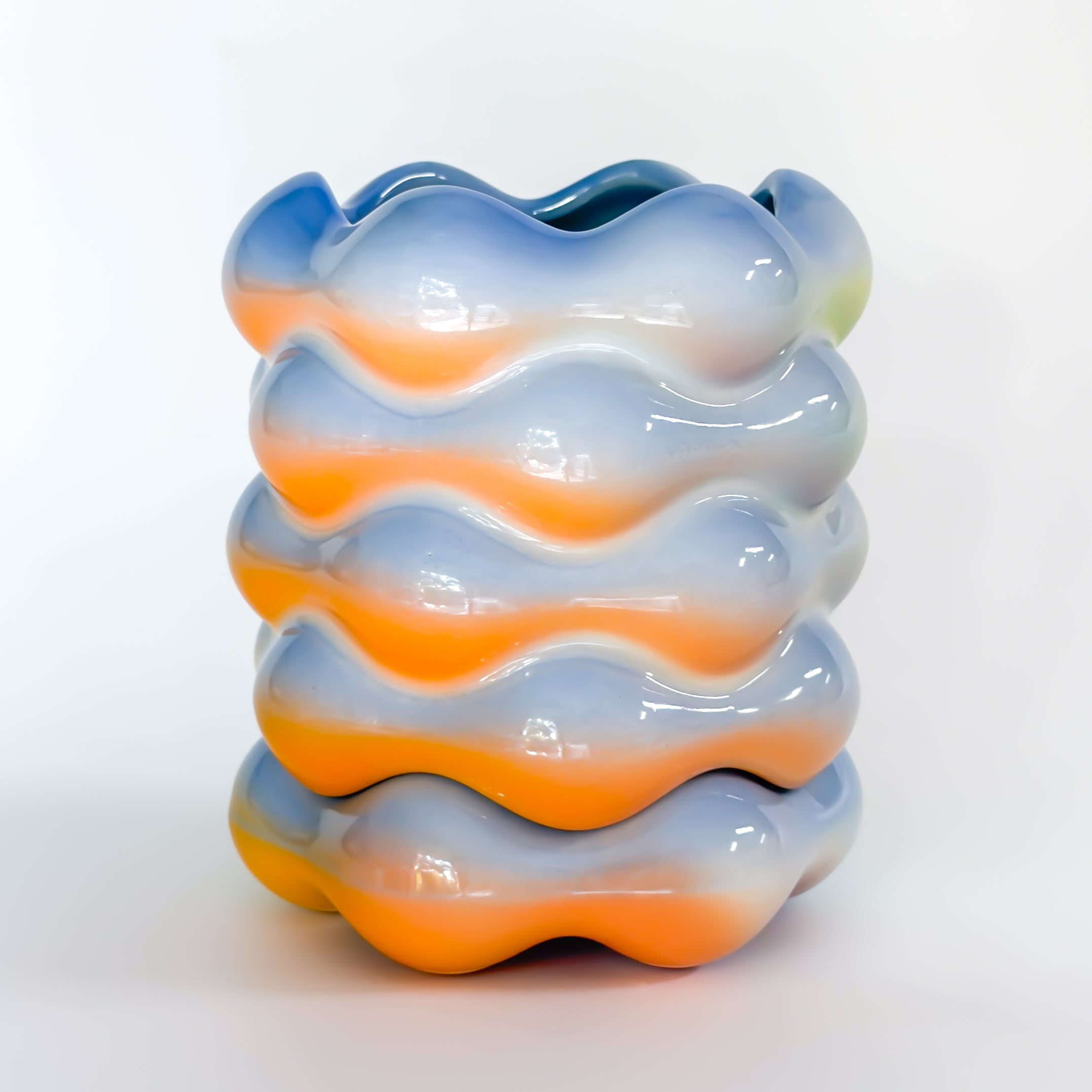 High Tide Planter in Rainbow Blue