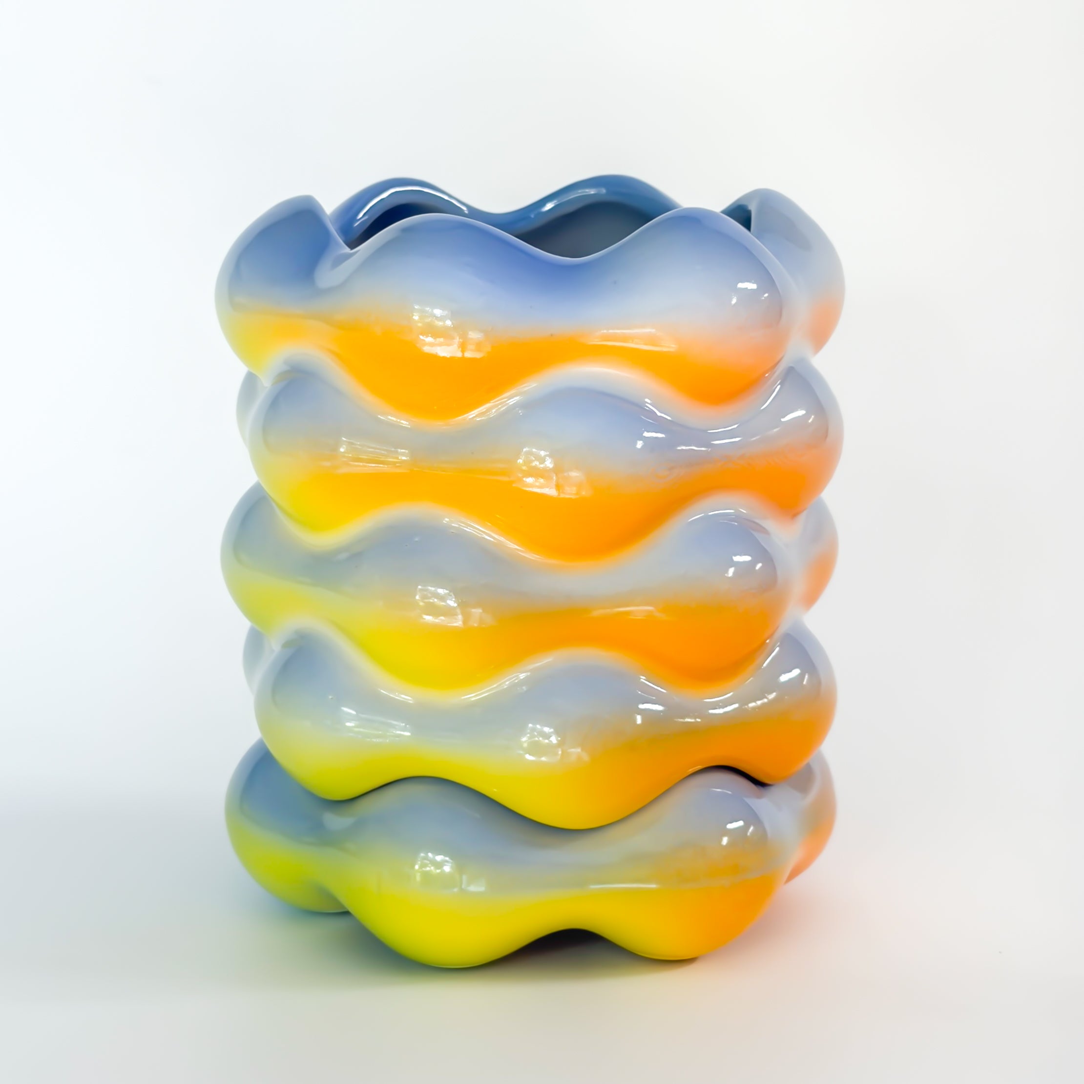 High Tide Planter in Rainbow Blue