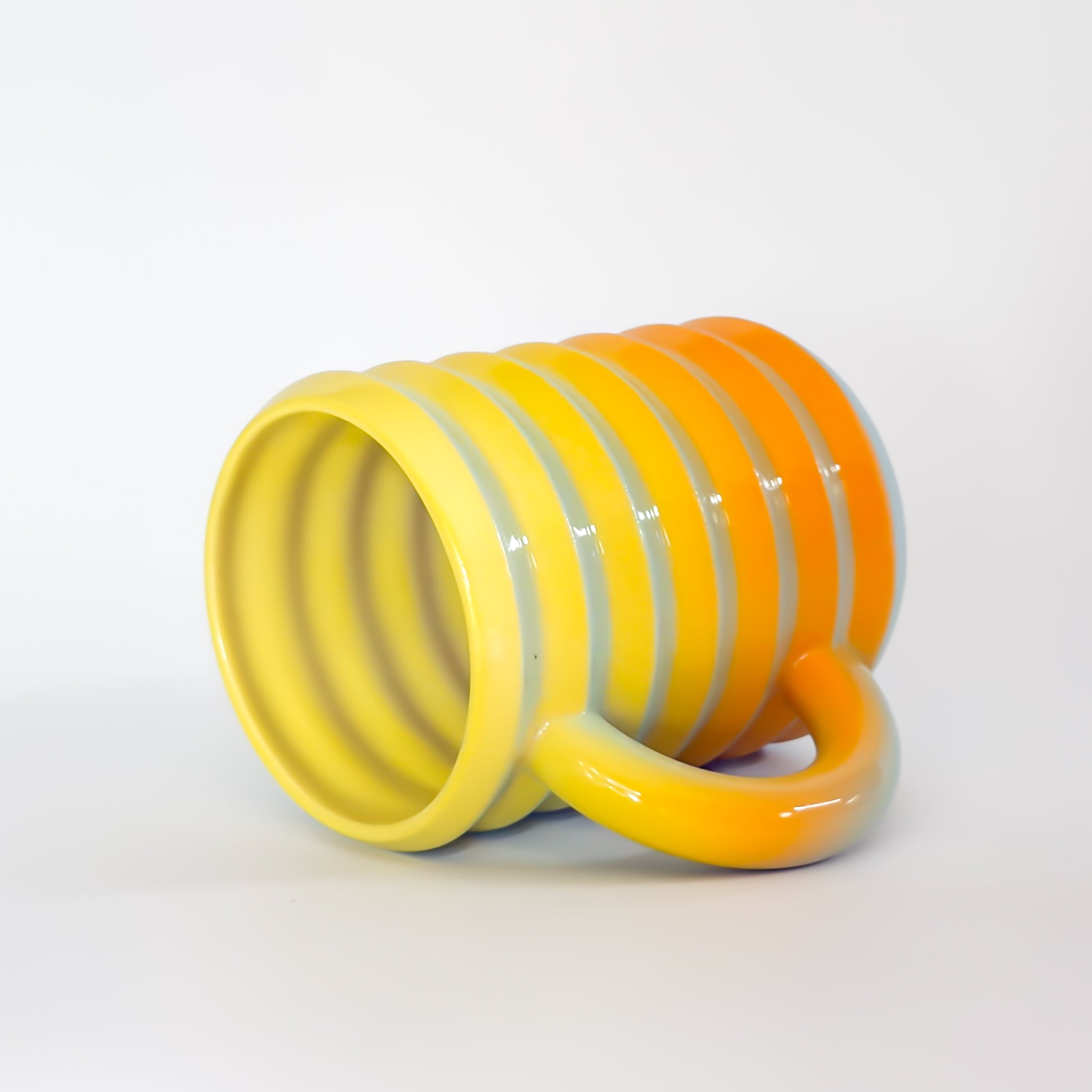 Wiggle Mug in Yellow/Blue Gradient