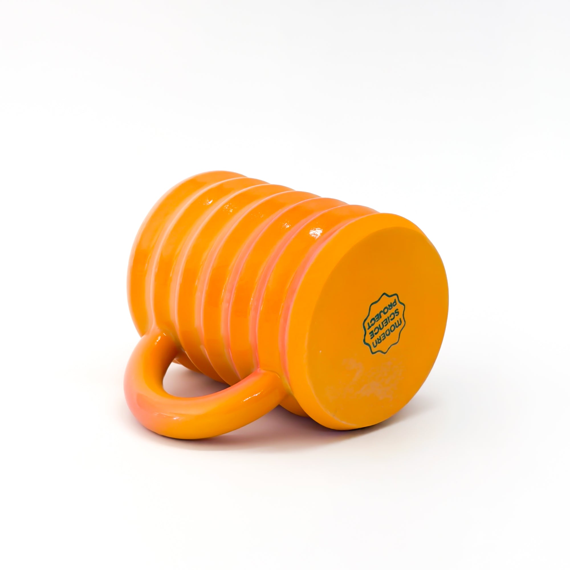 Wiggle Mug in Passionate Peach