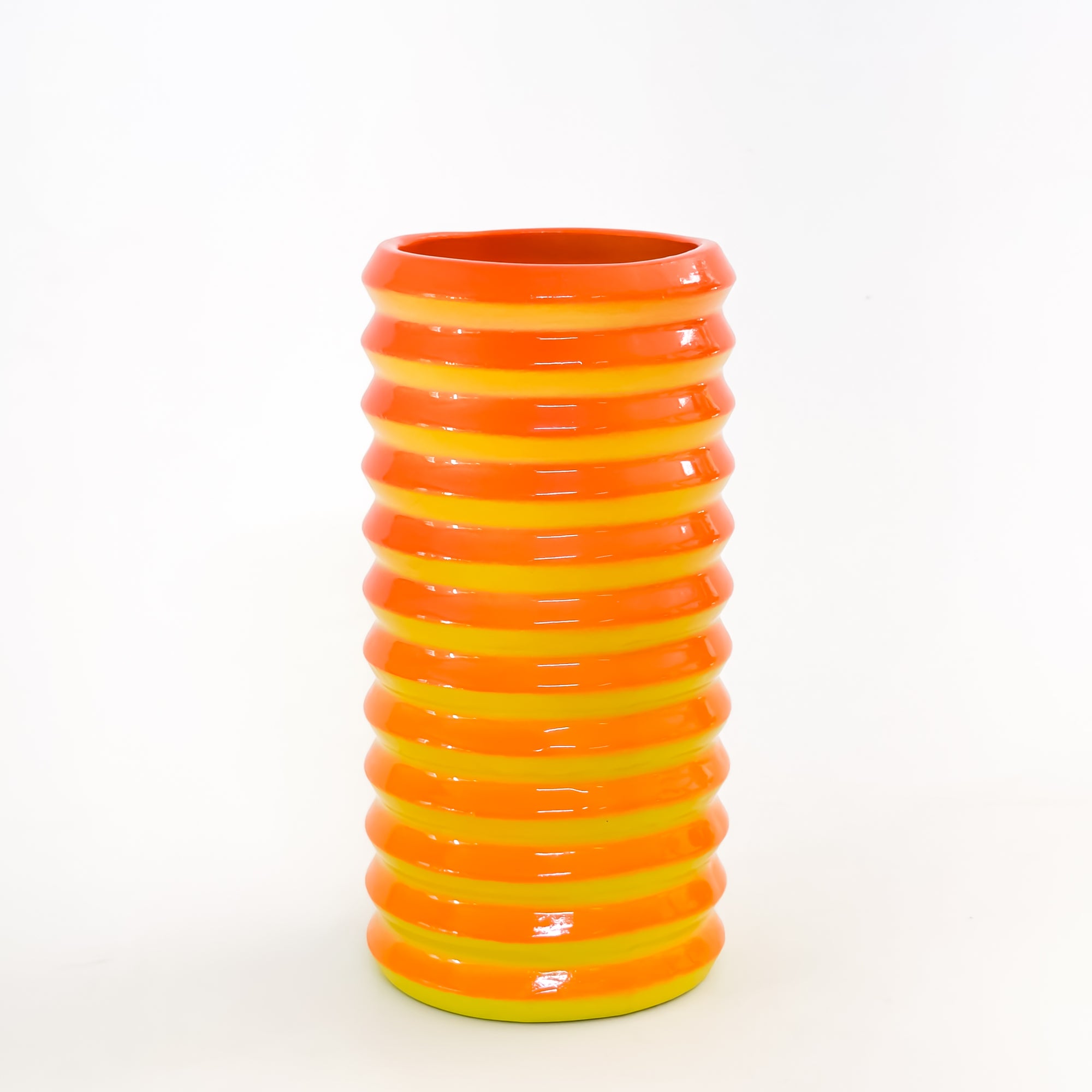 Wiggle Vase in Cherry Tomato