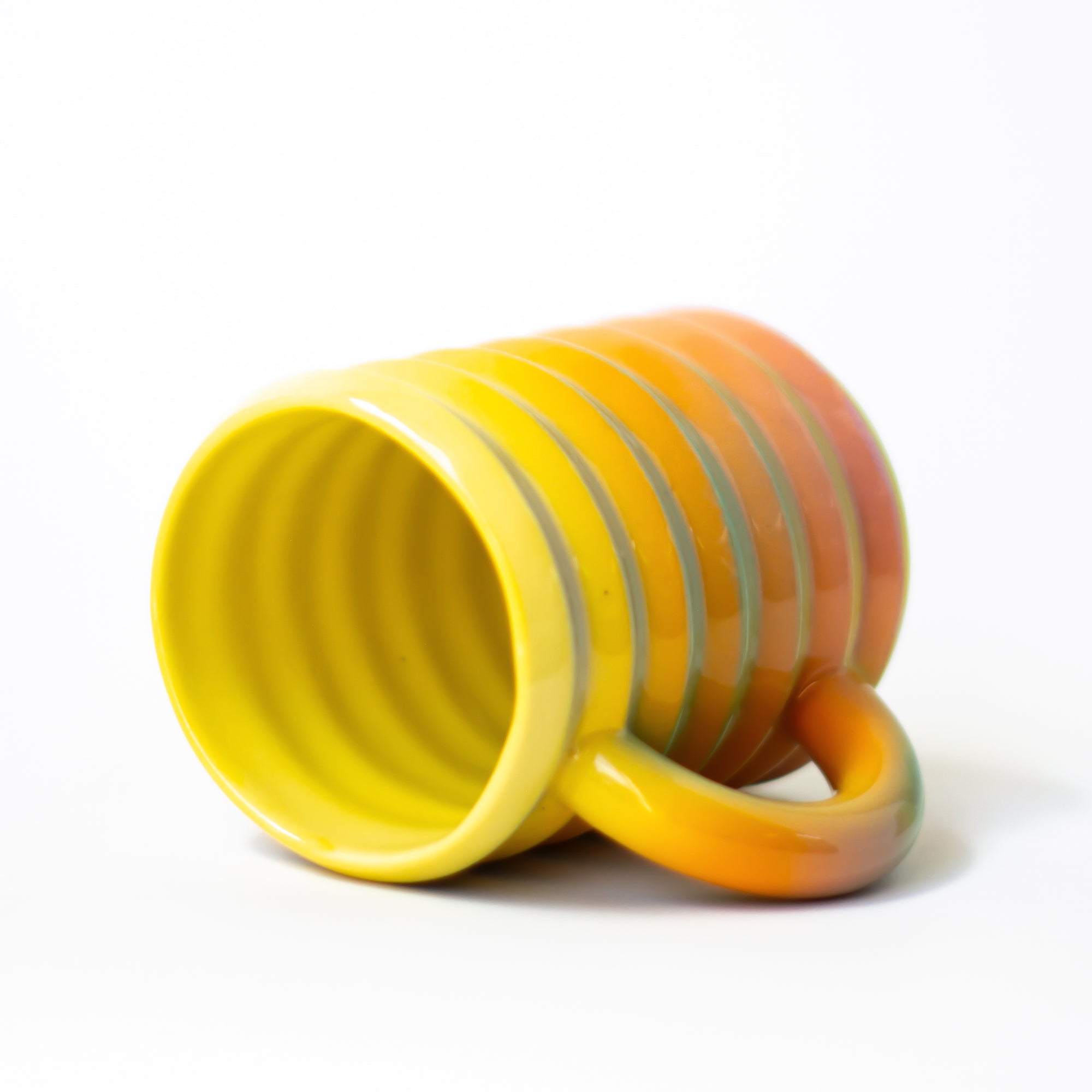 Wiggle Mug in Rainbow Fade