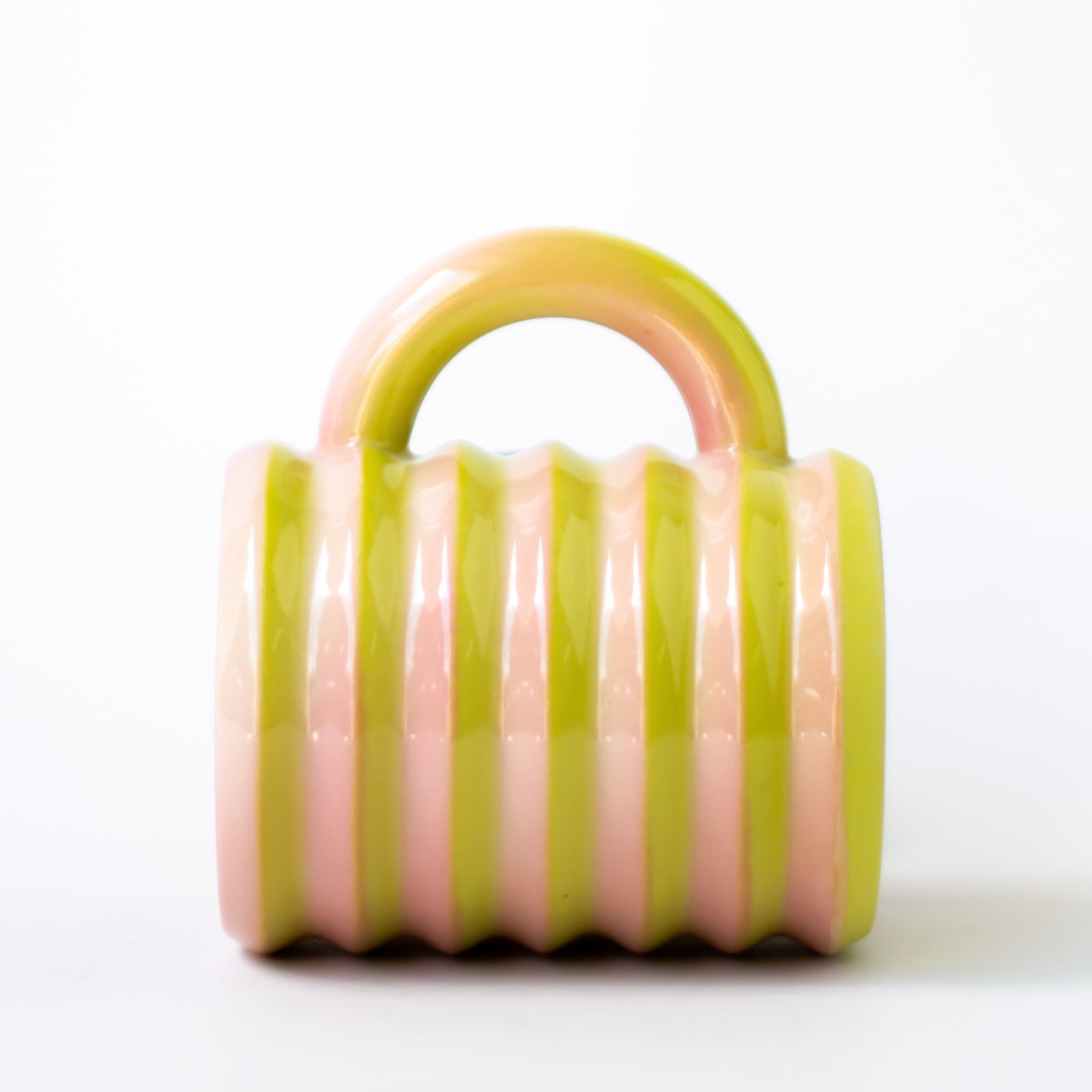Wiggle Mug in Guava