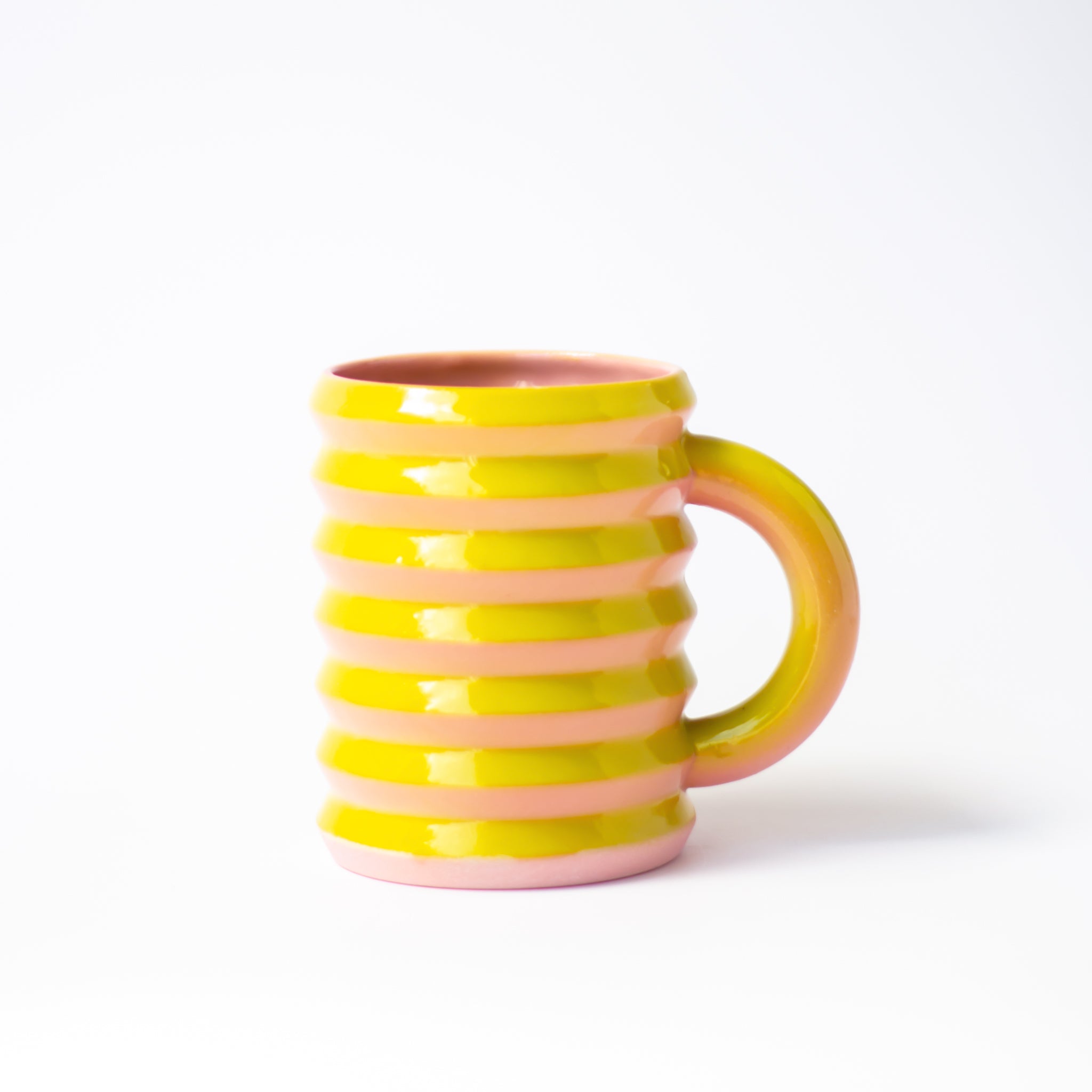 Wiggle Mug in Guava
