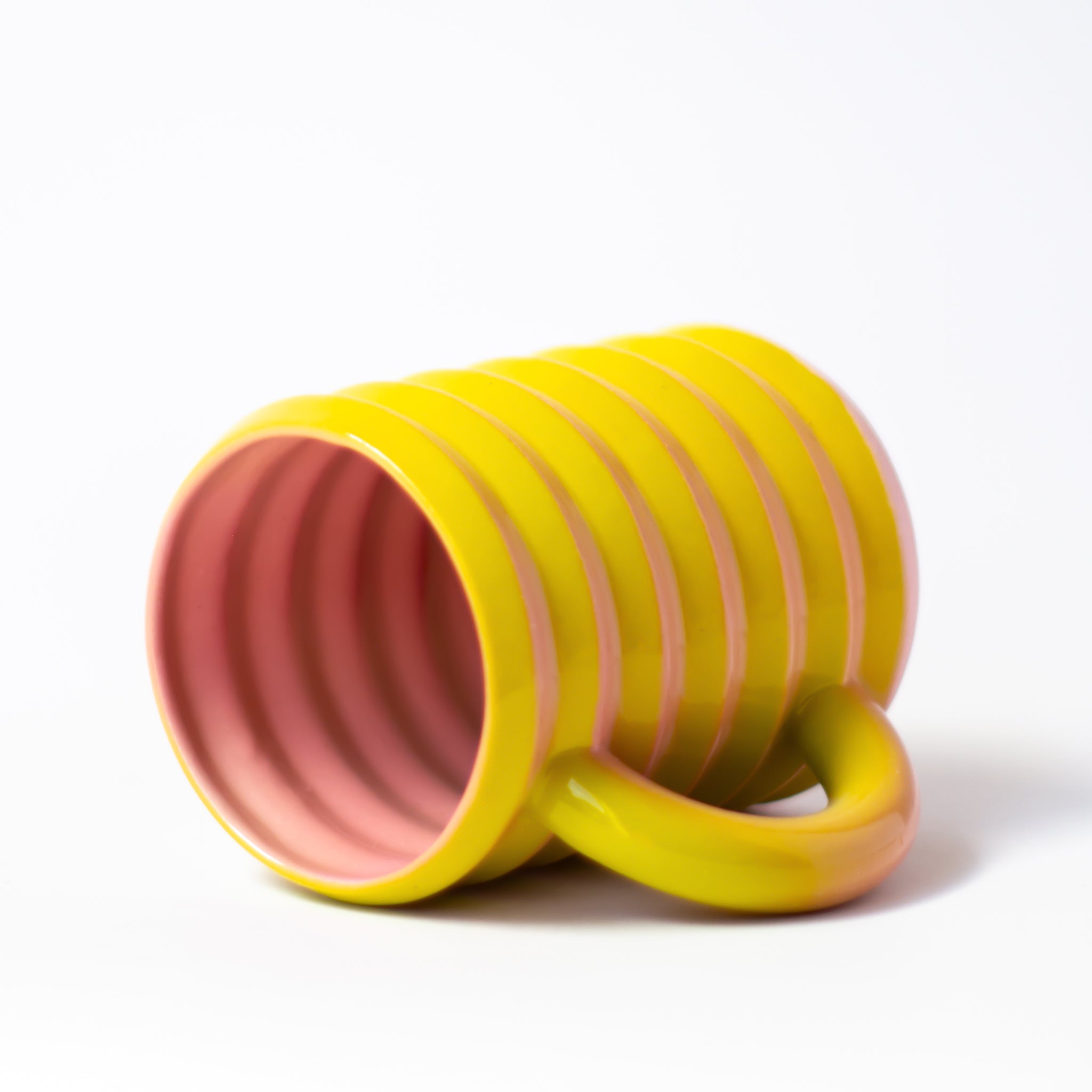 Wiggle Mug in Guava