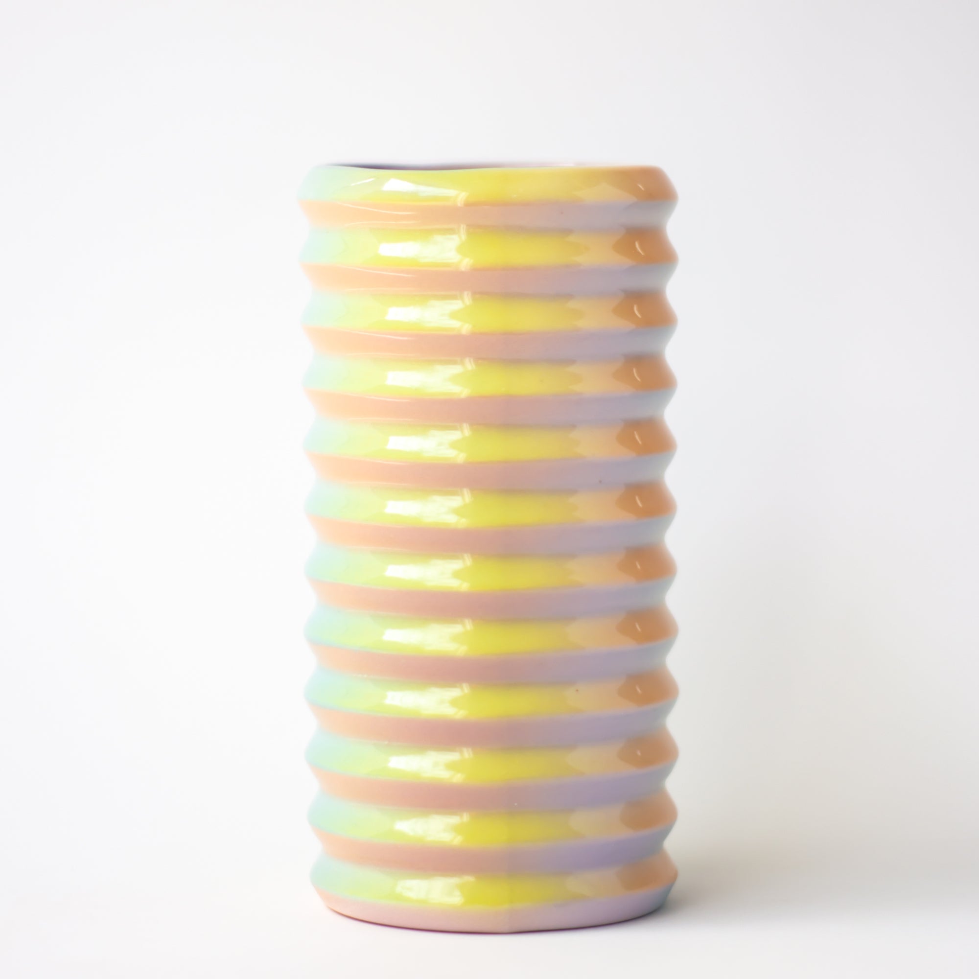 Wiggle Vase in Pastel Prism