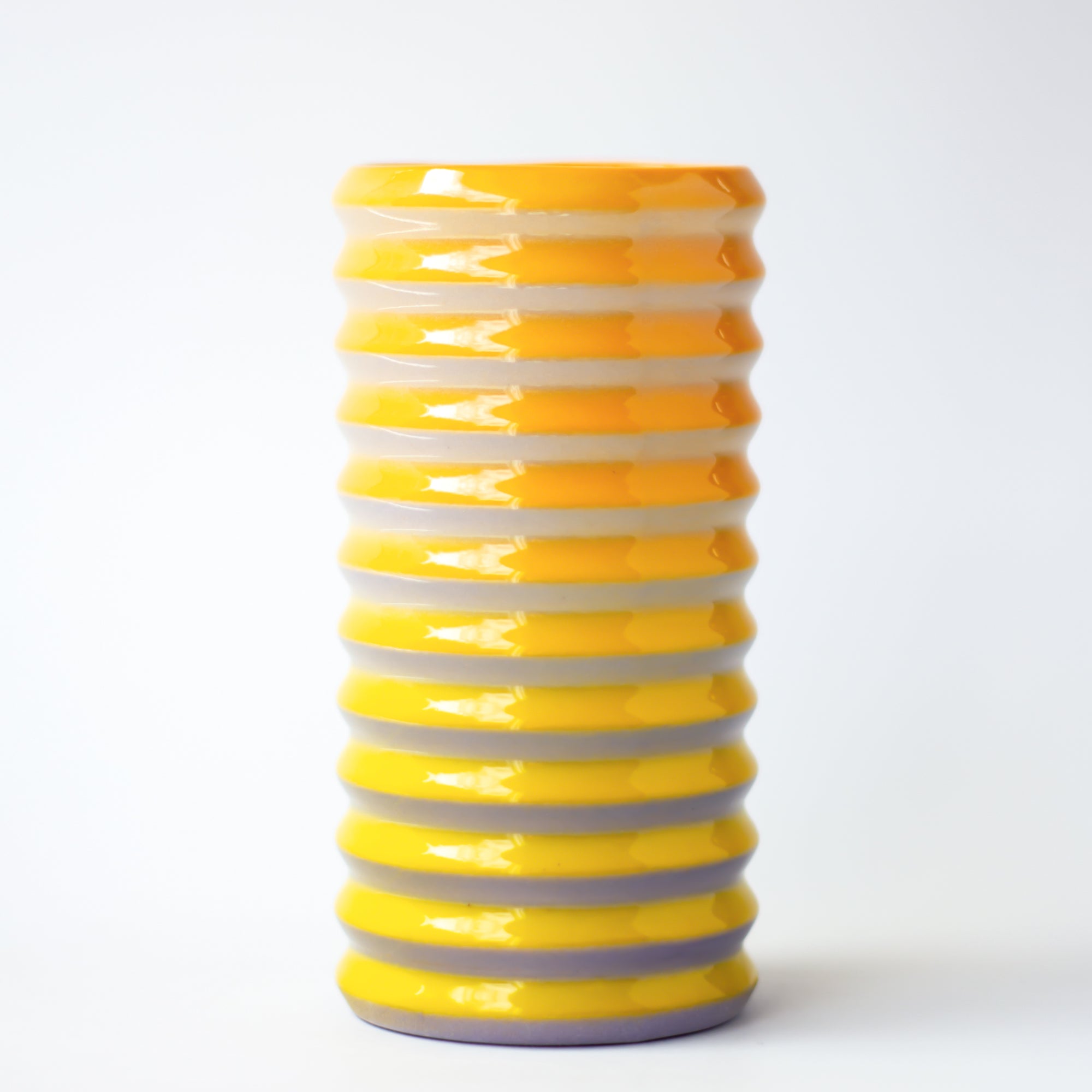 Wiggle Vase in Space Butter