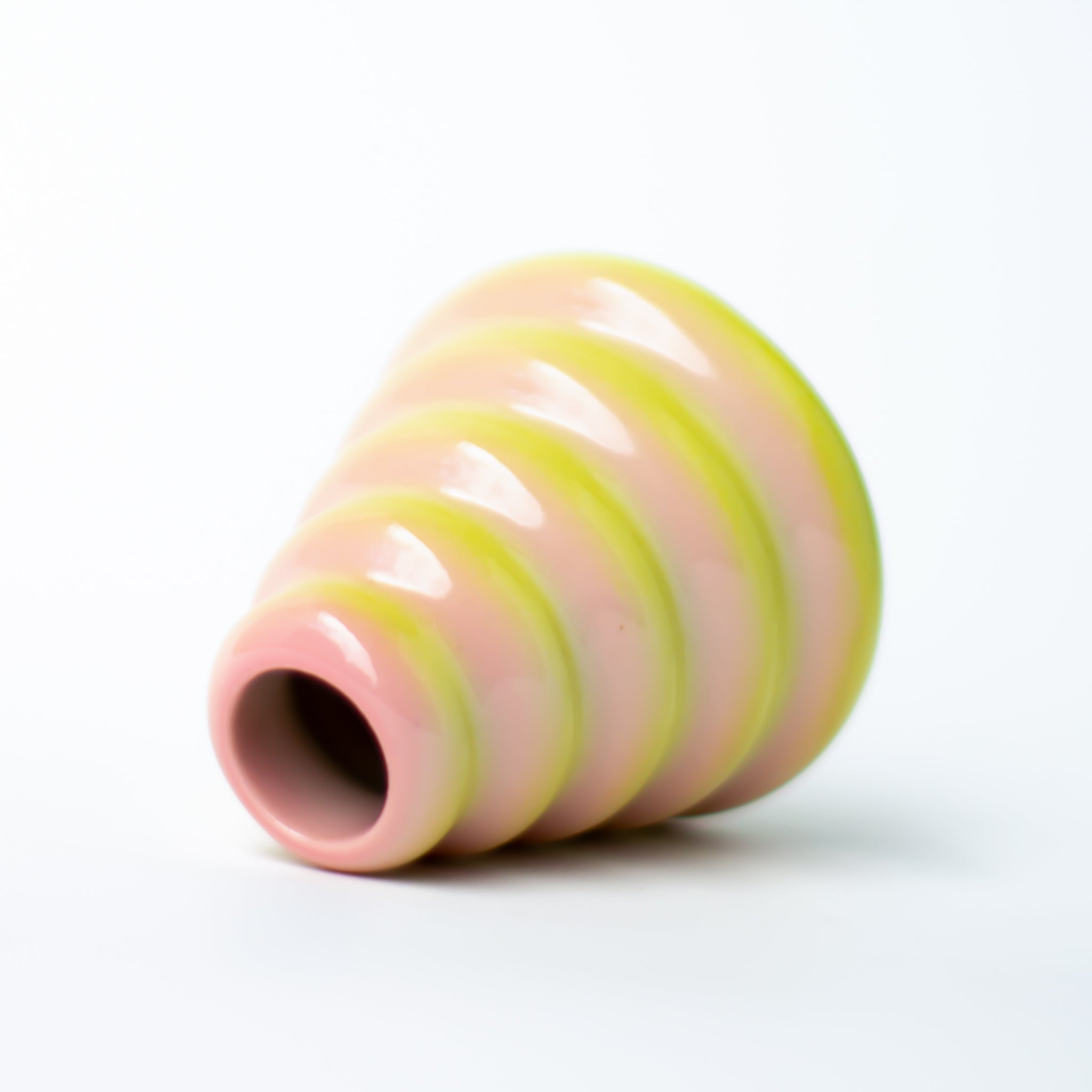Buddy Vase in Guava
