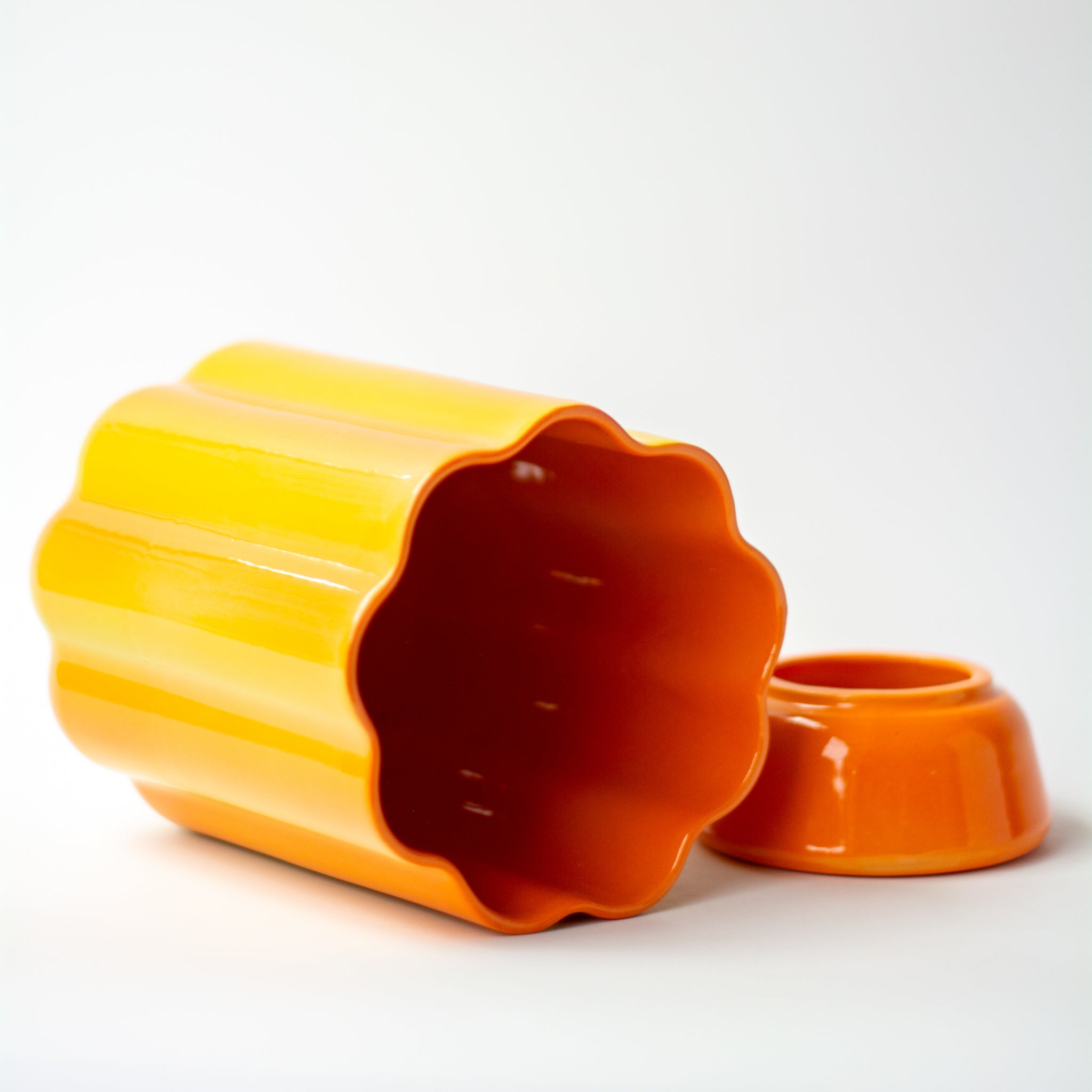 XL Pedestal Planter in Citrus