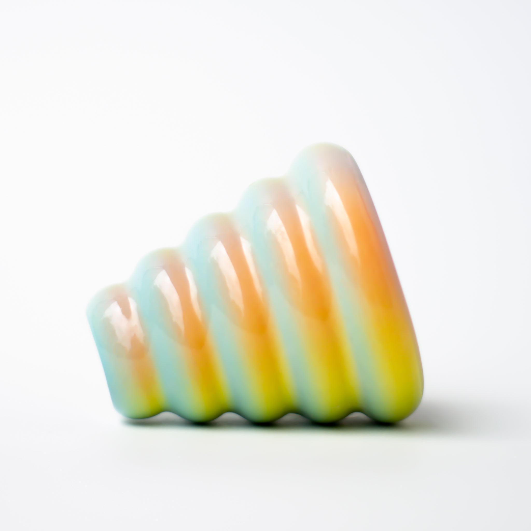 Buddy Vase in Iridescent Cloud